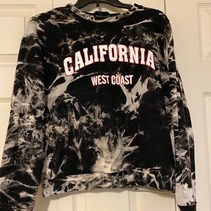 Black and grey tye dye crew neck sweatshirt.